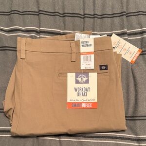 Dockers Men's Smart Flex Khaki Pants